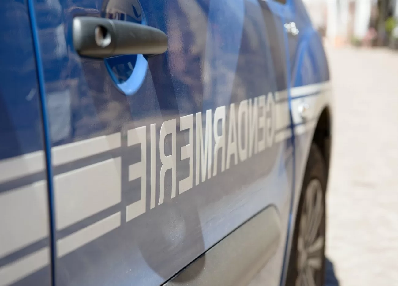 Plus besoin de la vignette verte pour votre assurance auto à partir d’avril : découvrez la bonne nouvelle