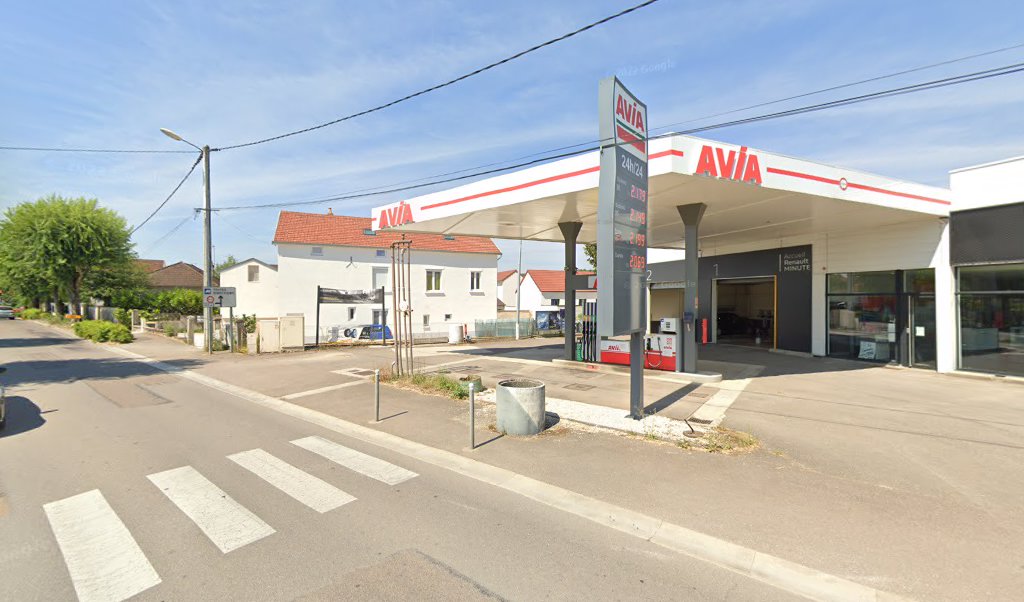 Retrouvez l&rsquo;évolution du prix du carburant mise à jour régulièrement pour la station essence Avia Is Sur Tille qui se situe à l&rsquo;adresse suivante 9 rue françois mitterrand à Is-Sur-Tille, 21120. Vous pourrez ainsi estimer le prix d&rsquo;un plein d&rsquo;essence [&hellip;]