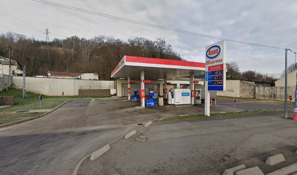 Retrouvez l&rsquo;évolution du prix du carburant mise à jour régulièrement pour la station essence Esso Vauxbuin qui se situe à l&rsquo;adresse suivante 183 route de paris à Vauxbuin, 02200. Vous pourrez ainsi estimer le prix d&rsquo;un plein d&rsquo;essence pour vos [&hellip;]