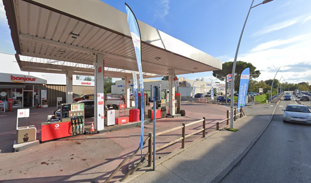 Retrouvez l&rsquo;évolution du prix du carburant mise à jour régulièrement pour la station essence Station Total qui se situe à l&rsquo;adresse suivante 22 avenue f mitterrand à Bagnols-Sur-Ceze, 30200. Vous pourrez ainsi estimer le prix d&rsquo;un plein d&rsquo;essence pour vos [&hellip;]