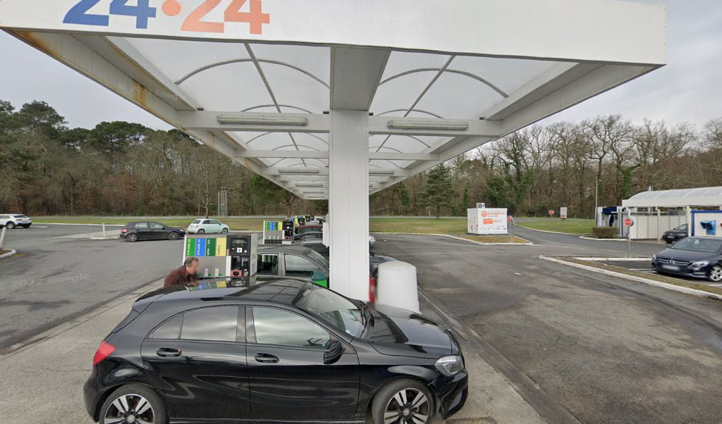 Retrouvez l&rsquo;évolution du prix du carburant mise à jour régulièrement pour la station essence Blenan Sas – E. Leclerc qui se situe à l&rsquo;adresse suivante Route de bordeaux à Léognan, 33850. Vous pourrez ainsi estimer le prix d&rsquo;un plein d&rsquo;essence [&hellip;]
