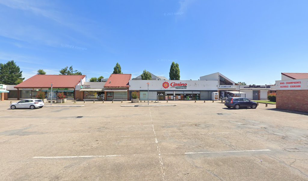 Retrouvez l&rsquo;évolution du prix du carburant mise à jour régulièrement pour la station essence Supermarche Casino Domerat qui se situe à l&rsquo;adresse suivante 8 rue andre messager à Domerat, 03410. Vous pourrez ainsi estimer le prix d&rsquo;un plein d&rsquo;essence pour [&hellip;]