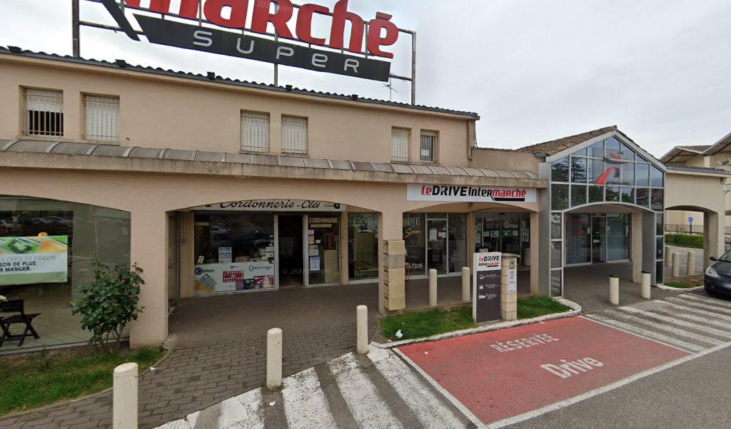 Retrouvez l&rsquo;évolution du prix du carburant mise à jour régulièrement pour la station essence Intermarche Castillon La Bataille qui se situe à l&rsquo;adresse suivante Rue jules ferry à Castillon-La-Bataille, 33350. Vous pourrez ainsi estimer le prix d&rsquo;un plein d&rsquo;essence pour [&hellip;]