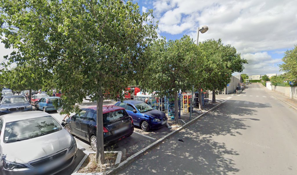 Retrouvez l&rsquo;évolution du prix du carburant mise à jour régulièrement pour la station essence Carrefour Market qui se situe à l&rsquo;adresse suivante Avenue de montpellier à Mèze, 34140. Vous pourrez ainsi estimer le prix d&rsquo;un plein d&rsquo;essence pour vos déplacements [&hellip;]