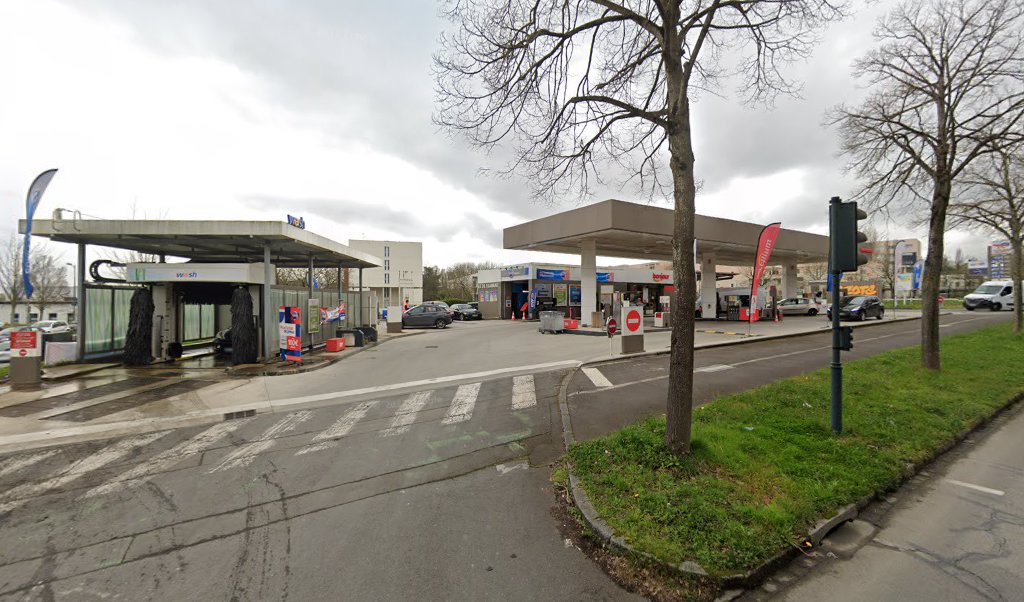 Retrouvez l&rsquo;évolution du prix du carburant mise à jour régulièrement pour la station essence Relais Ile De France qui se situe à l&rsquo;adresse suivante Avenue charles tillon à Rennes, 35000. Vous pourrez ainsi estimer le prix d&rsquo;un plein d&rsquo;essence pour [&hellip;]