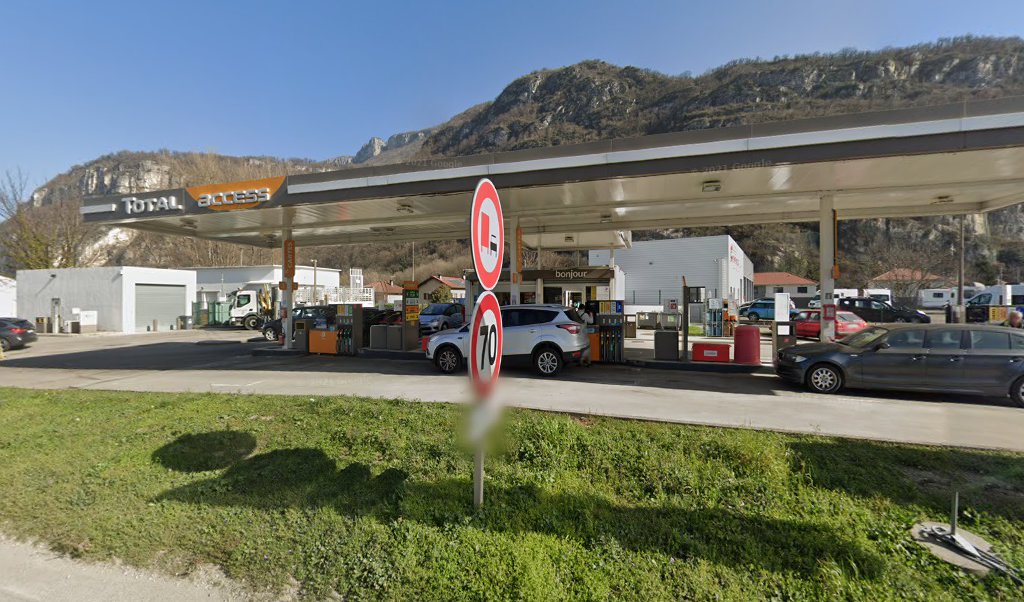 Retrouvez l&rsquo;évolution du prix du carburant mise à jour régulièrement pour la station essence Relais De La Roize qui se situe à l&rsquo;adresse suivante 1159 avenue de juin 1940 à Voreppe, 38340. Vous pourrez ainsi estimer le prix d&rsquo;un plein [&hellip;]
