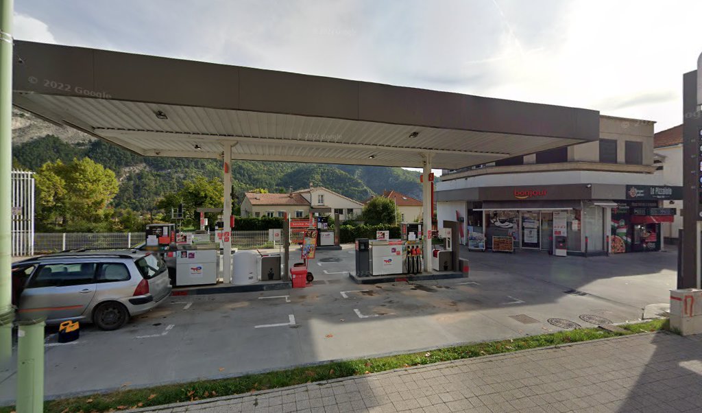 Retrouvez l&rsquo;évolution du prix du carburant mise à jour régulièrement pour la station essence Total Dservices qui se situe à l&rsquo;adresse suivante 3 avenue de la liberation à Sisteron, 04200. Vous pourrez ainsi estimer le prix d&rsquo;un plein d&rsquo;essence pour [&hellip;]