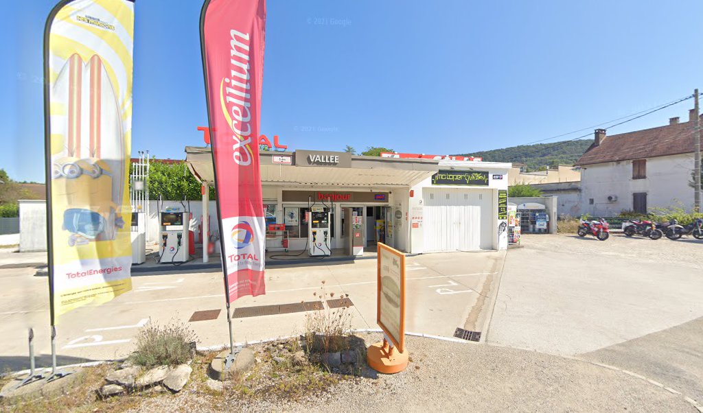 Retrouvez l&rsquo;évolution du prix du carburant mise à jour régulièrement pour la station essence Relais De La Vallee/Motoperf qui se situe à l&rsquo;adresse suivante 316 route de conliège à Perrigny, 39570. Vous pourrez ainsi estimer le prix d&rsquo;un plein d&rsquo;essence [&hellip;]