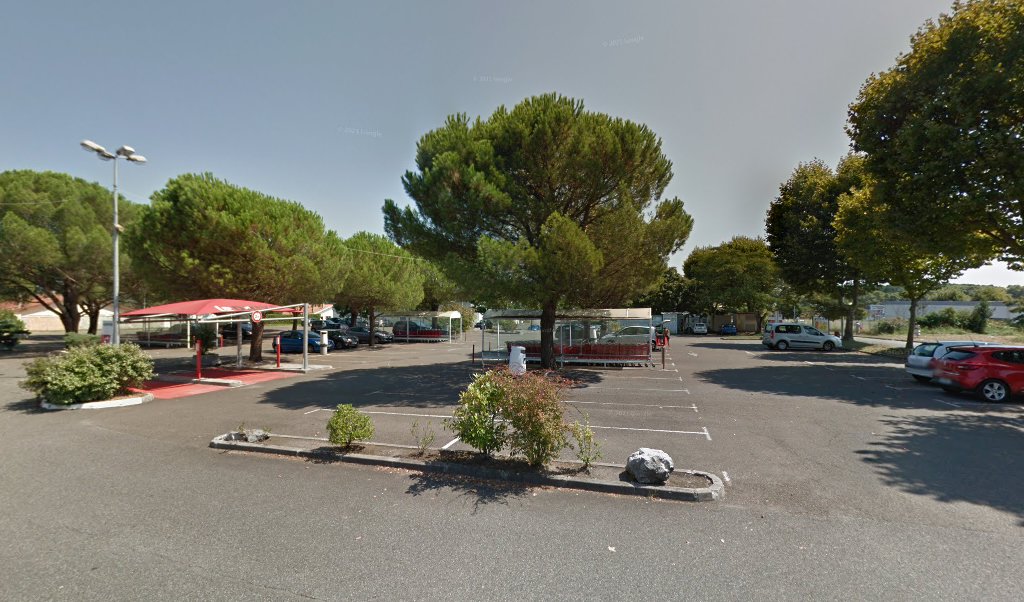 Retrouvez l&rsquo;évolution du prix du carburant mise à jour régulièrement pour la station essence Intermarche Saint Paul Les Dax qui se situe à l&rsquo;adresse suivante 1800, avenue de la résistance à Saint-Paul-Lès-Dax, 40990. Vous pourrez ainsi estimer le prix d&rsquo;un [&hellip;]