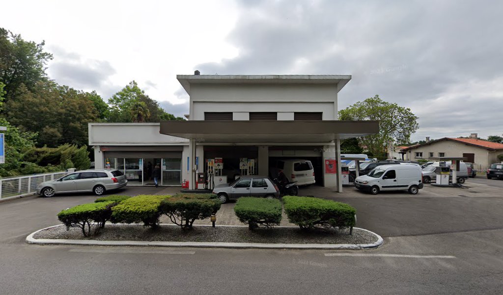 Retrouvez l&rsquo;évolution du prix du carburant mise à jour régulièrement pour la station essence Dussin Phiippe qui se situe à l&rsquo;adresse suivante 1941 route de tercis à Oeyreluy, 40180. Vous pourrez ainsi estimer le prix d&rsquo;un plein d&rsquo;essence pour vos [&hellip;]