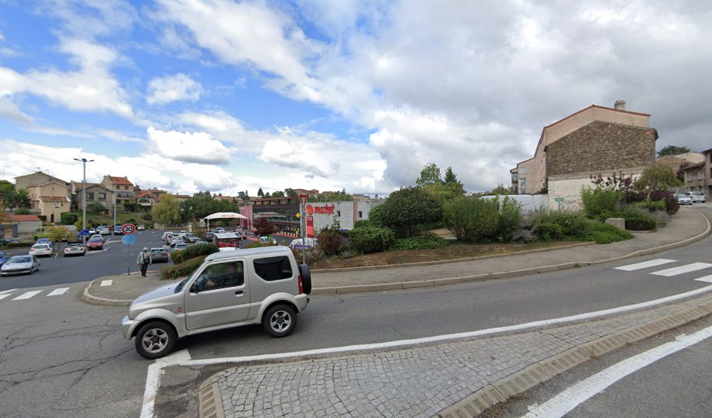 Retrouvez l&rsquo;évolution du prix du carburant mise à jour régulièrement pour la station essence Carrefour Market qui se situe à l&rsquo;adresse suivante Rue jean martouret à Monistrol-Sur-Loire, 43120. Vous pourrez ainsi estimer le prix d&rsquo;un plein d&rsquo;essence pour vos déplacements [&hellip;]