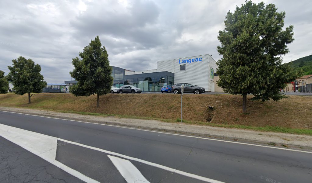 Retrouvez l&rsquo;évolution du prix du carburant mise à jour régulièrement pour la station essence Super U qui se situe à l&rsquo;adresse suivante Avenue d&rsquo;auvergne à Langeac, 43300. Vous pourrez ainsi estimer le prix d&rsquo;un plein d&rsquo;essence pour vos déplacements dans [&hellip;]