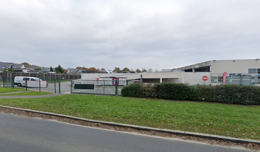 Retrouvez l&rsquo;évolution du prix du carburant mise à jour régulièrement pour la station essence Relais Carquefou qui se situe à l&rsquo;adresse suivante Rn 23 route de paris à Carquefou, 44470. Vous pourrez ainsi estimer le prix d&rsquo;un plein d&rsquo;essence pour [&hellip;]