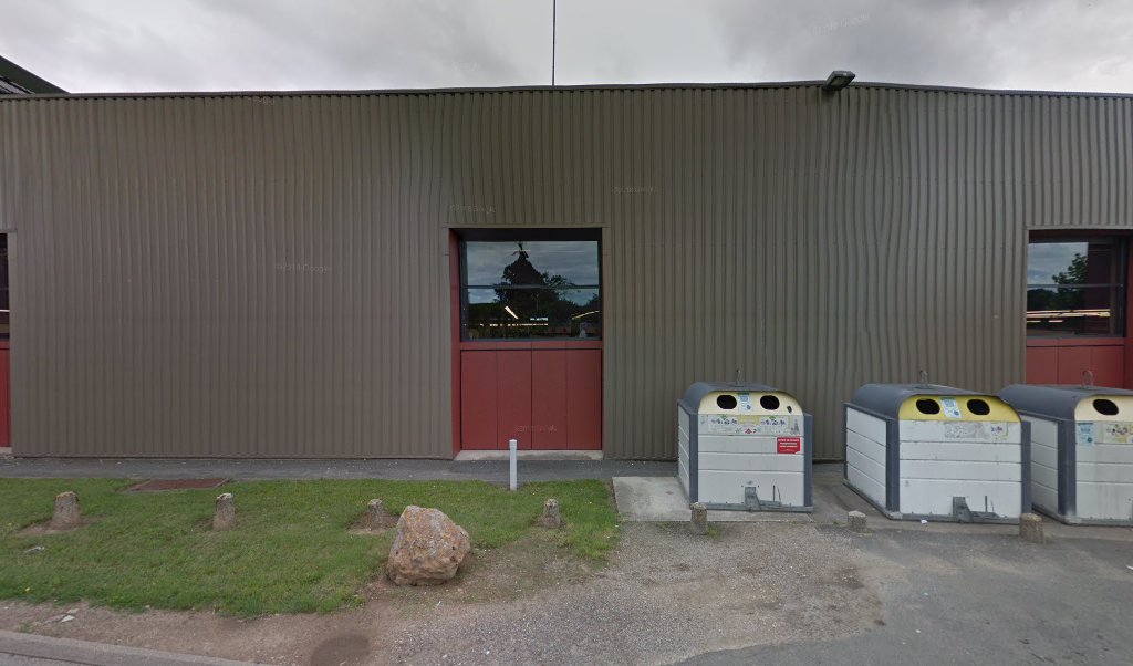 Retrouvez l&rsquo;évolution du prix du carburant mise à jour régulièrement pour la station essence Super U St Pere Sur Loire qui se situe à l&rsquo;adresse suivante Rue de savoie à Saint-Père-Sur-Loire, 45600. Vous pourrez ainsi estimer le prix d&rsquo;un plein [&hellip;]