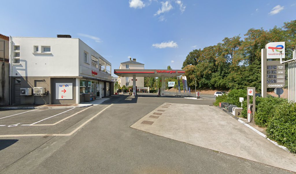 Retrouvez l&rsquo;évolution du prix du carburant mise à jour régulièrement pour la station essence Relais Bois Groleau qui se situe à l&rsquo;adresse suivante 85 rue sadi carnot à Cholet, 49300. Vous pourrez ainsi estimer le prix d&rsquo;un plein d&rsquo;essence pour [&hellip;]