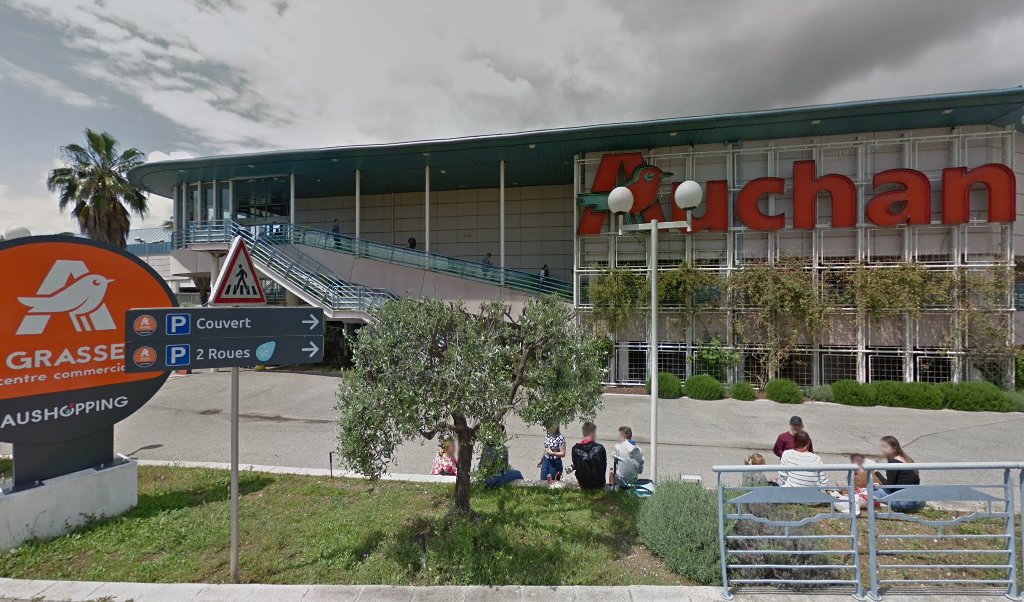 Retrouvez l&rsquo;évolution du prix du carburant mise à jour régulièrement pour la station essence Auchan Grasse qui se situe à l&rsquo;adresse suivante 158 route de cannes à Grasse, 06130. Vous pourrez ainsi estimer le prix d&rsquo;un plein d&rsquo;essence pour vos [&hellip;]