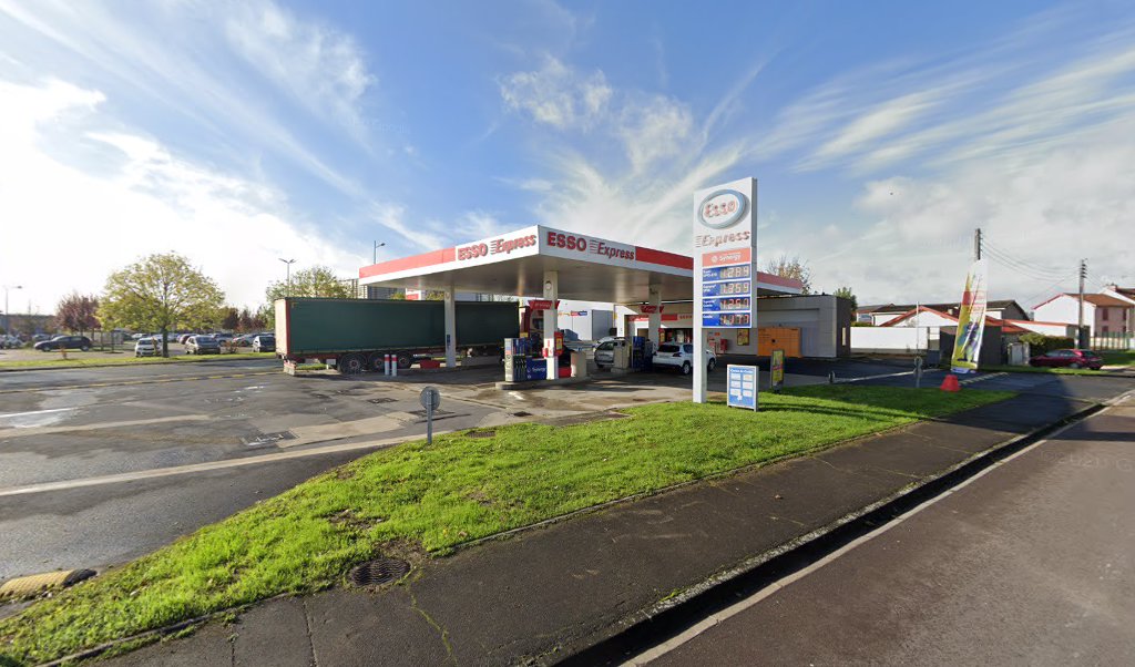 Retrouvez l&rsquo;évolution du prix du carburant mise à jour régulièrement pour la station essence Esso Chalonnaise qui se situe à l&rsquo;adresse suivante Route d&rsquo;epernay à Châlons-En-Champagne, 51000. Vous pourrez ainsi estimer le prix d&rsquo;un plein d&rsquo;essence pour vos déplacements dans [&hellip;]