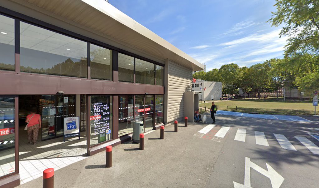 Retrouvez l&rsquo;évolution du prix du carburant mise à jour régulièrement pour la station essence Carrefour Market qui se situe à l&rsquo;adresse suivante Bd kennedy à Crépy-En-Valois, 60800. Vous pourrez ainsi estimer le prix d&rsquo;un plein d&rsquo;essence pour vos déplacements dans [&hellip;]