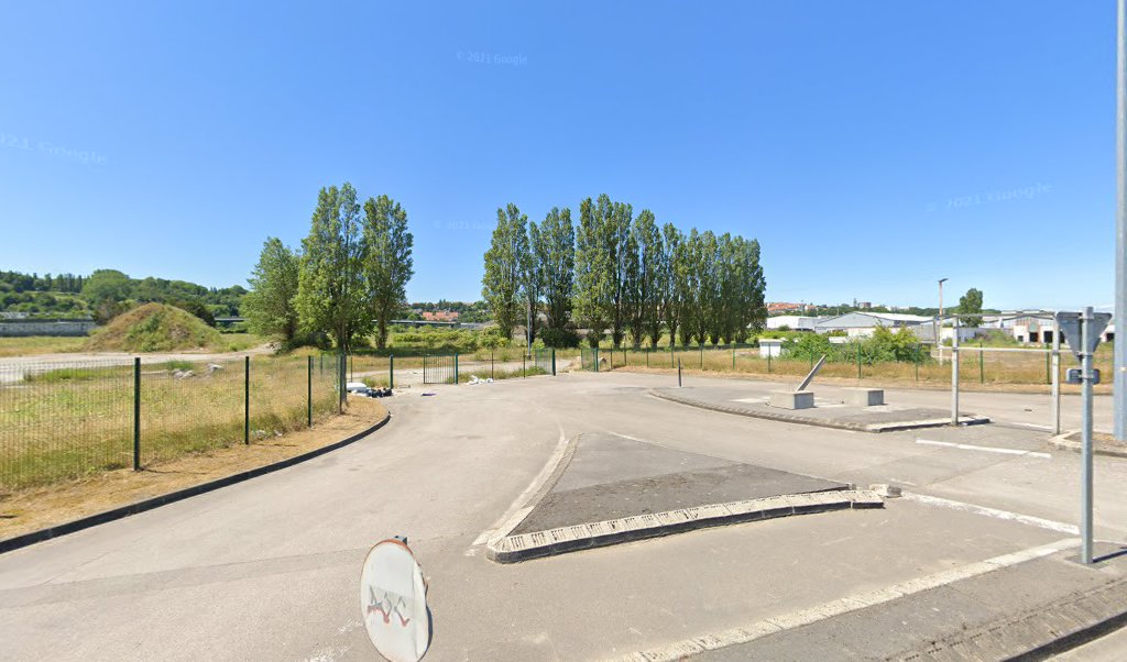 Retrouvez l&rsquo;évolution du prix du carburant mise à jour régulièrement pour la station essence Lianoudis Sa qui se situe à l&rsquo;adresse suivante Boulevard industriel à Outreau, 62230. Vous pourrez ainsi estimer le prix d&rsquo;un plein d&rsquo;essence pour vos déplacements dans [&hellip;]