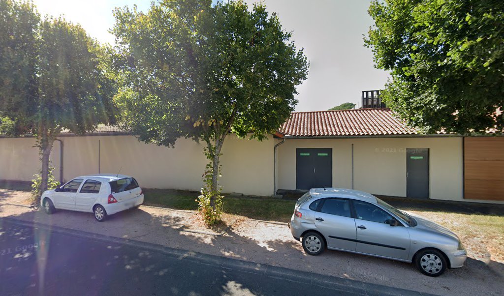 Retrouvez l&rsquo;évolution du prix du carburant mise à jour régulièrement pour la station essence Auchan Supermarche qui se situe à l&rsquo;adresse suivante 6 rue niederwerth à Pontaumur, 63380. Vous pourrez ainsi estimer le prix d&rsquo;un plein d&rsquo;essence pour vos déplacements [&hellip;]