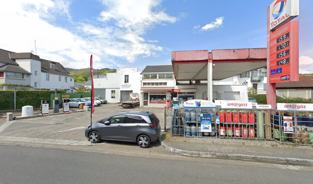 Retrouvez l&rsquo;évolution du prix du carburant mise à jour régulièrement pour la station essence Sarl Soule Automobiles qui se situe à l&rsquo;adresse suivante 3 boulevard des pyrénées à Mauléon-Licharre, 64130. Vous pourrez ainsi estimer le prix d&rsquo;un plein d&rsquo;essence pour [&hellip;]