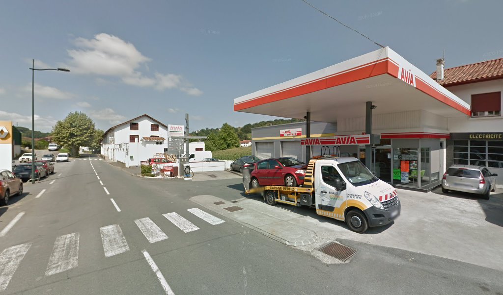 Retrouvez l&rsquo;évolution du prix du carburant mise à jour régulièrement pour la station essence Garage Berho Station Avia qui se situe à l&rsquo;adresse suivante Avenue léon guichené à Hasparren, 64240. Vous pourrez ainsi estimer le prix d&rsquo;un plein d&rsquo;essence pour [&hellip;]