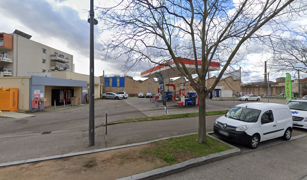 Retrouvez l&rsquo;évolution du prix du carburant mise à jour régulièrement pour la station essence Esso Joliot Curie qui se situe à l&rsquo;adresse suivante 112 boulevard irène joliot-curie à Vénissieux, 69200. Vous pourrez ainsi estimer le prix d&rsquo;un plein d&rsquo;essence pour [&hellip;]