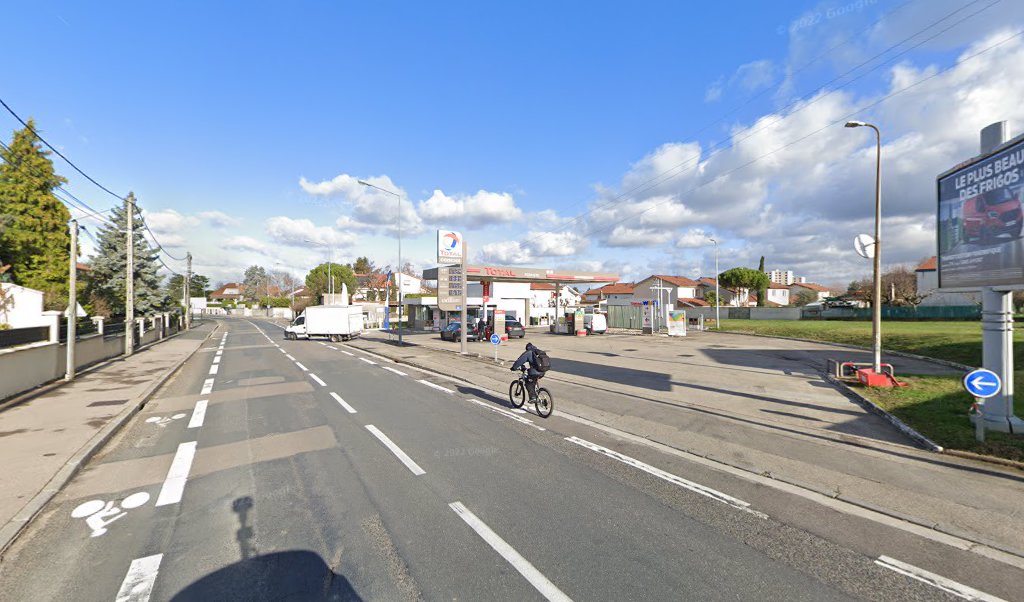 Retrouvez l&rsquo;évolution du prix du carburant mise à jour régulièrement pour la station essence Relais Perriere qui se situe à l&rsquo;adresse suivante Rte de corbas – rd 57 à Venissieux, 69200. Vous pourrez ainsi estimer le prix d&rsquo;un plein d&rsquo;essence [&hellip;]