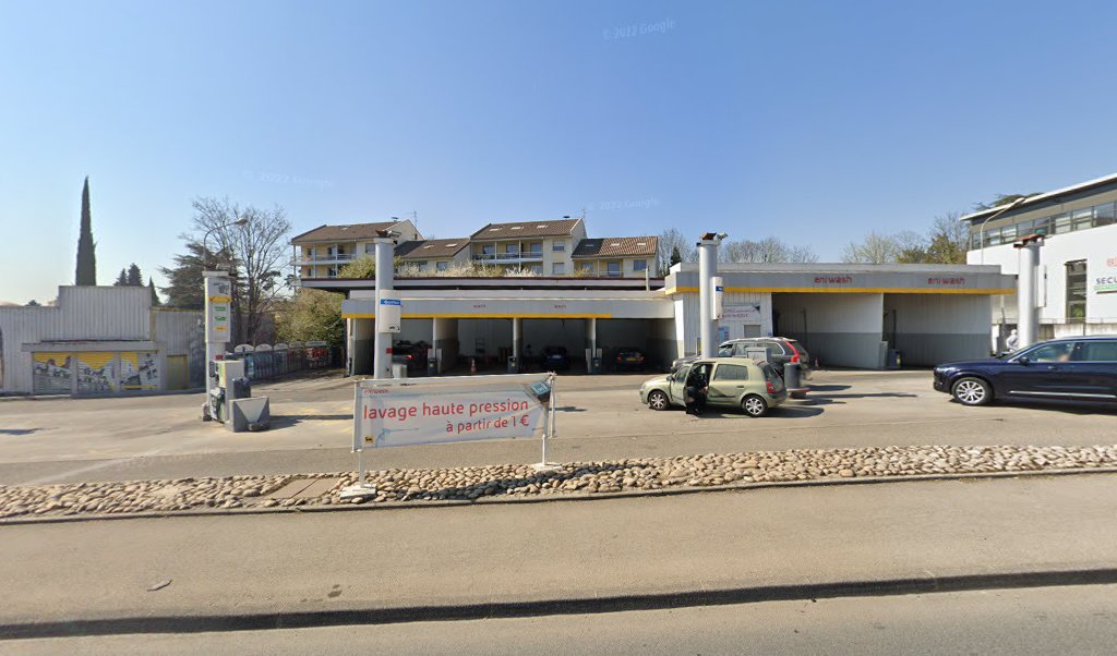 Retrouvez l&rsquo;évolution du prix du carburant mise à jour régulièrement pour la station essence Agip Champagne Av De Gaulle qui se situe à l&rsquo;adresse suivante 3 ave general de gaulle à Champagne-Au-Mont-D&rsquo;or, 69410. Vous pourrez ainsi estimer le prix d&rsquo;un [&hellip;]