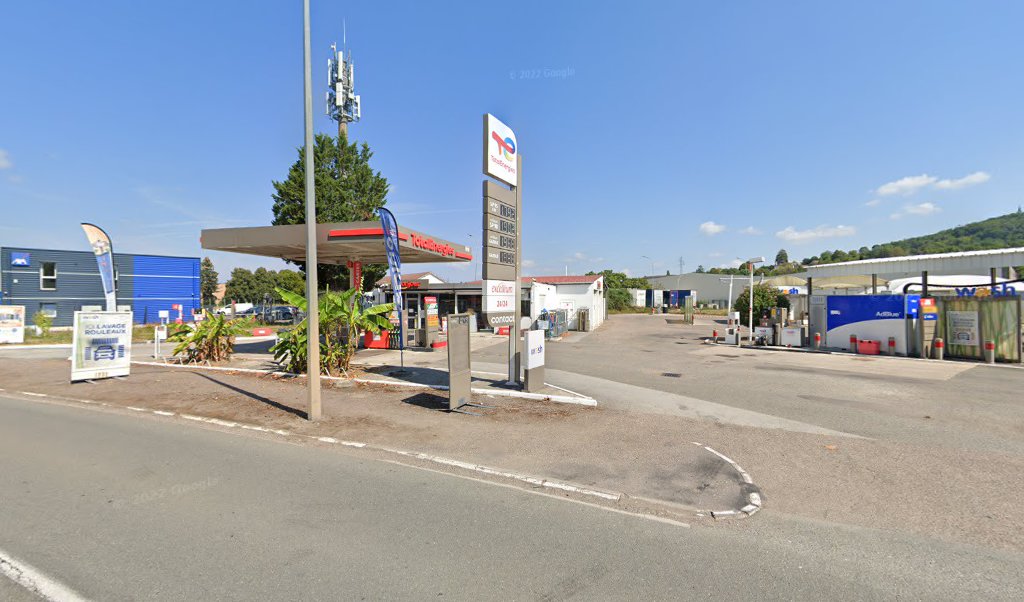 Retrouvez l&rsquo;évolution du prix du carburant mise à jour régulièrement pour la station essence Totalenergies Le Lac qui se situe à l&rsquo;adresse suivante 18 rue des faines à Noidans-Lès-Vesoul, 70000. Vous pourrez ainsi estimer le prix d&rsquo;un plein d&rsquo;essence pour [&hellip;]