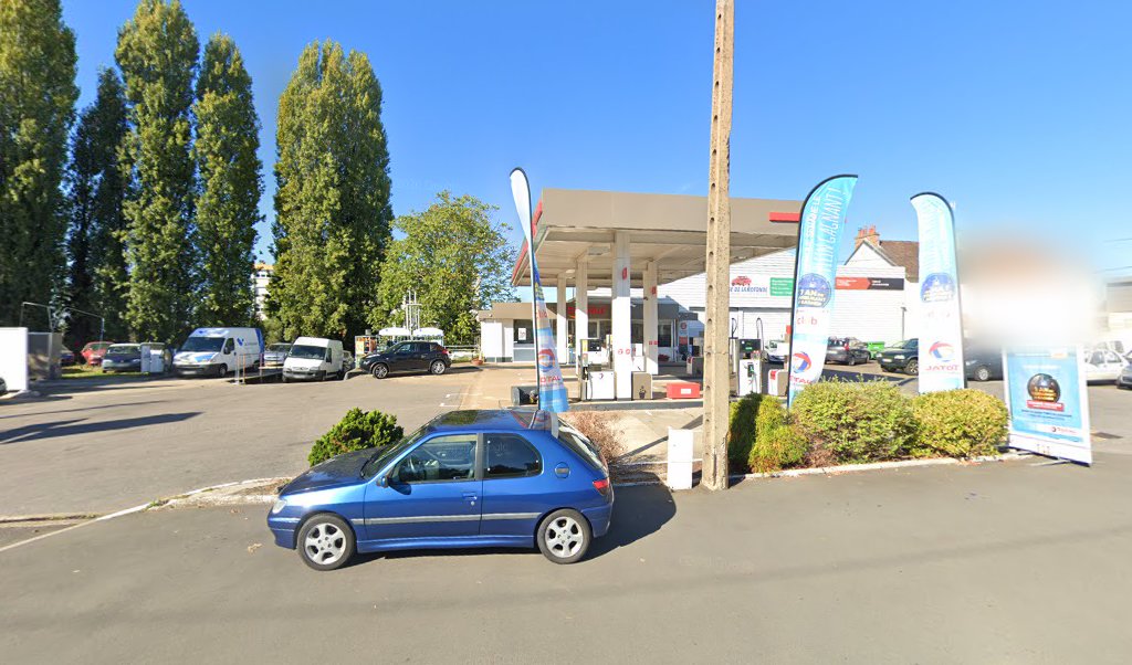 Retrouvez l&rsquo;évolution du prix du carburant mise à jour régulièrement pour la station essence Sarl Garage De La Rotonde qui se situe à l&rsquo;adresse suivante Avenue felix geneslay à Le Mans, 72100. Vous pourrez ainsi estimer le prix d&rsquo;un plein [&hellip;]