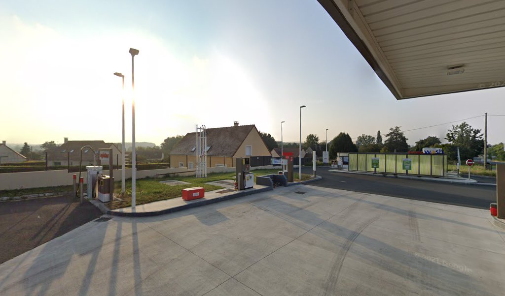 Retrouvez l&rsquo;évolution du prix du carburant mise à jour régulièrement pour la station essence Station Total La Hutte qui se situe à l&rsquo;adresse suivante 6 avenue division leclerc à Saint-Germain-Sur-Sarthe, 72130. Vous pourrez ainsi estimer le prix d&rsquo;un plein d&rsquo;essence [&hellip;]