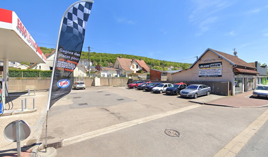 Retrouvez l&rsquo;évolution du prix du carburant mise à jour régulièrement pour la station essence Esso Des Abbayes qui se situe à l&rsquo;adresse suivante Rue raymond brétéché à Le Trait, 76580. Vous pourrez ainsi estimer le prix d&rsquo;un plein d&rsquo;essence pour [&hellip;]