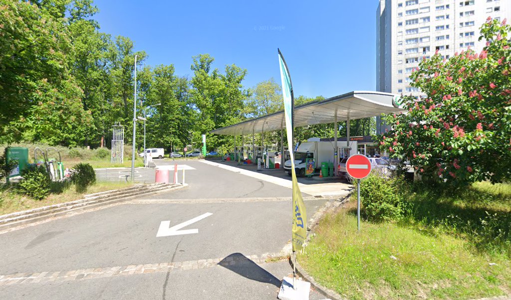 Retrouvez l&rsquo;évolution du prix du carburant mise à jour régulièrement pour la station essence Bp Fontainebleau La Fourche Carrefour Express qui se situe à l&rsquo;adresse suivante Carrefour de la liberation à Fontainebleau, 77300. Vous pourrez ainsi estimer le prix d&rsquo;un [&hellip;]