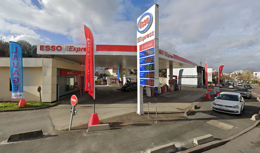 Retrouvez l&rsquo;évolution du prix du carburant mise à jour régulièrement pour la station essence Esso Pont Colbert qui se situe à l&rsquo;adresse suivante 50 rue du pont colbert à Versailles, 78000. Vous pourrez ainsi estimer le prix d&rsquo;un plein d&rsquo;essence [&hellip;]