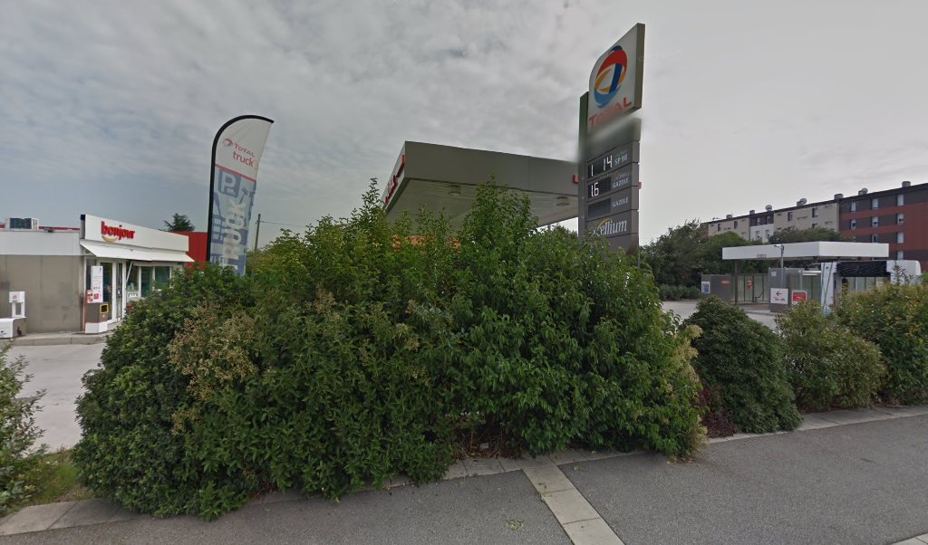 Retrouvez l&rsquo;évolution du prix du carburant mise à jour régulièrement pour la station essence Relais Des Gres qui se situe à l&rsquo;adresse suivante Av. jean giono à Bollene, 84500. Vous pourrez ainsi estimer le prix d&rsquo;un plein d&rsquo;essence pour vos [&hellip;]