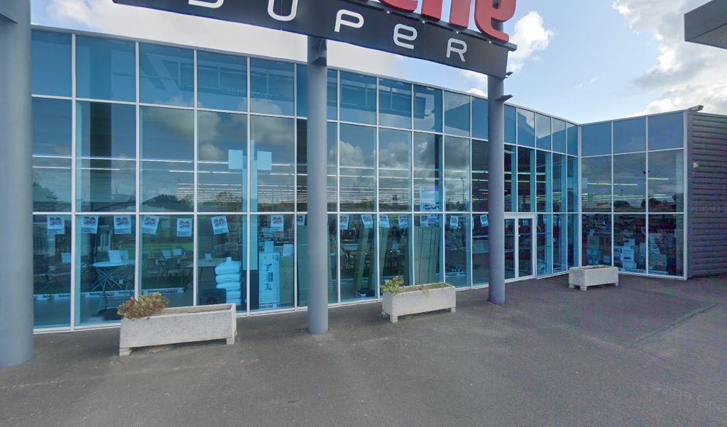 Retrouvez l&rsquo;évolution du prix du carburant mise à jour régulièrement pour la station essence Intermarche Beauvoir Sur Mer qui se situe à l&rsquo;adresse suivante 39 rue de la roche à Beauvoir-Sur-Mer, 85230. Vous pourrez ainsi estimer le prix d&rsquo;un plein [&hellip;]