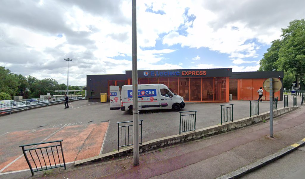 Retrouvez l&rsquo;évolution du prix du carburant mise à jour régulièrement pour la station essence Leclerc Express qui se situe à l&rsquo;adresse suivante 26 rue wagner à Limoges, 87000. Vous pourrez ainsi estimer le prix d&rsquo;un plein d&rsquo;essence pour vos déplacements [&hellip;]