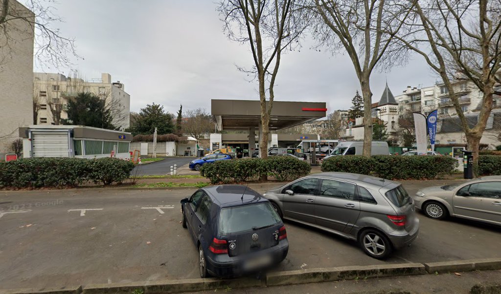 Retrouvez l&rsquo;évolution du prix du carburant mise à jour régulièrement pour la station essence Relais St Cloud Dassault qui se situe à l&rsquo;adresse suivante 65 quai marcel dassault à Saint-Cloud, 92210. Vous pourrez ainsi estimer le prix d&rsquo;un plein d&rsquo;essence [&hellip;]
