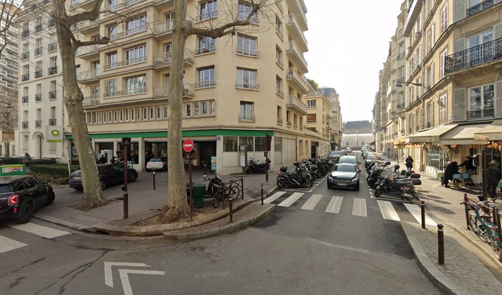 Retrouvez l&rsquo;évolution du prix du carburant mise à jour régulièrement pour la station essence Bp Neuilly Les Ternes qui se situe à l&rsquo;adresse suivante 31 avenue du roule à Neuilly, 92200. Vous pourrez ainsi estimer le prix d&rsquo;un plein d&rsquo;essence [&hellip;]