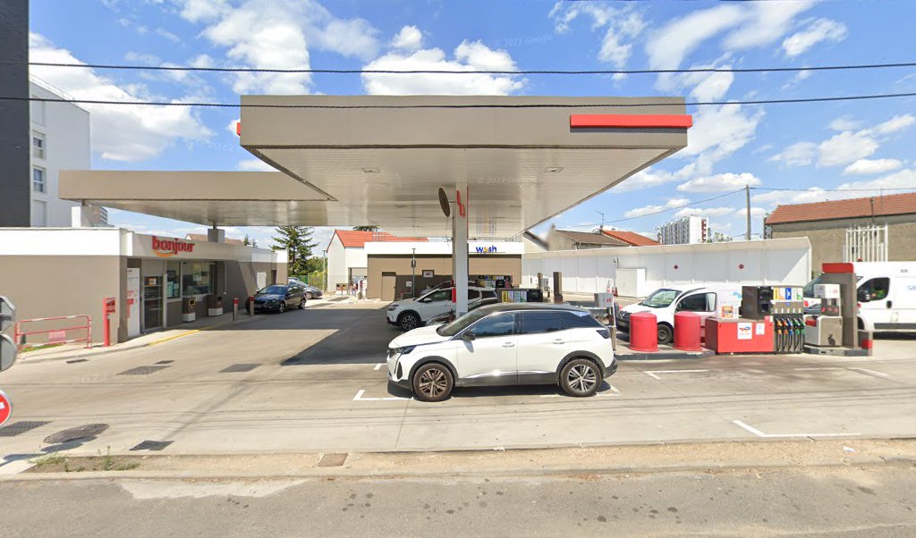 Retrouvez l&rsquo;évolution du prix du carburant mise à jour régulièrement pour la station essence Relais Des Soudoux qui se situe à l&rsquo;adresse suivante 12/14 bd.gabriel peri – total à Rosny-Sous-Bois, 93110. Vous pourrez ainsi estimer le prix d&rsquo;un plein d&rsquo;essence [&hellip;]