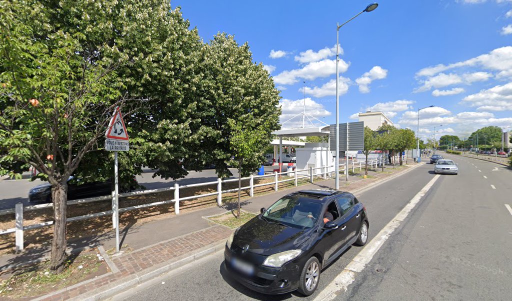 Retrouvez l&rsquo;évolution du prix du carburant mise à jour régulièrement pour la station essence Carrefour Station Service Drancy qui se situe à l&rsquo;adresse suivante 80, rue saint stenay à Drancy, 93700. Vous pourrez ainsi estimer le prix d&rsquo;un plein d&rsquo;essence [&hellip;]