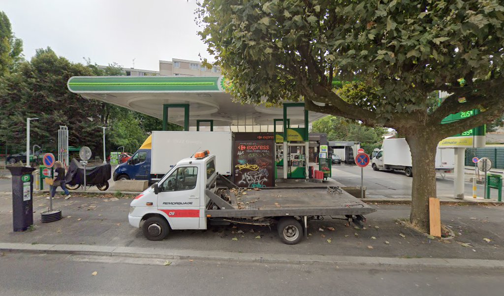 Retrouvez l&rsquo;évolution du prix du carburant mise à jour régulièrement pour la station essence Bp Montreuil Aristide Briand Carrefour Express qui se situe à l&rsquo;adresse suivante 16 boulevard aristide briand à Montreuil, 93100. Vous pourrez ainsi estimer le prix d&rsquo;un [&hellip;]