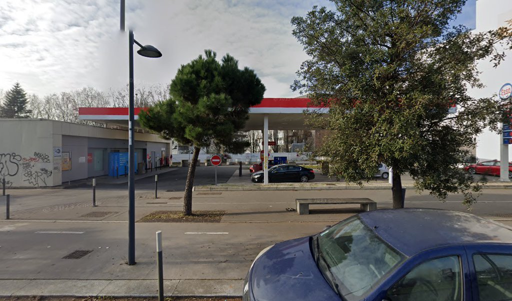 Retrouvez l&rsquo;évolution du prix du carburant mise à jour régulièrement pour la station essence Esso Chevilly La Rue qui se situe à l&rsquo;adresse suivante 264 avenue de stalingrad à Chevilly-Larue, 94550. Vous pourrez ainsi estimer le prix d&rsquo;un plein d&rsquo;essence [&hellip;]