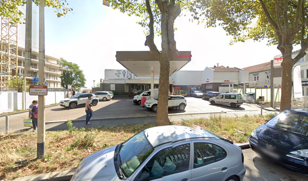 Retrouvez l&rsquo;évolution du prix du carburant mise à jour régulièrement pour la station essence Relais De La Vanne qui se situe à l&rsquo;adresse suivante 89 av a. briand à Arcueil, 94110. Vous pourrez ainsi estimer le prix d&rsquo;un plein d&rsquo;essence [&hellip;]