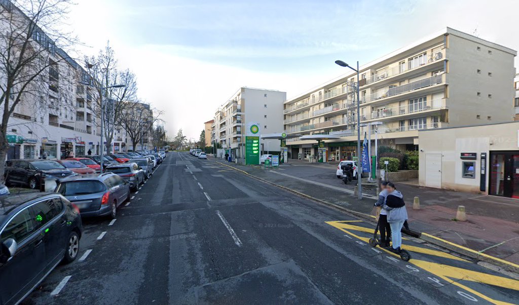 Retrouvez l&rsquo;évolution du prix du carburant mise à jour régulièrement pour la station essence Bp Ermont qui se situe à l&rsquo;adresse suivante 16 rue du 18 juin à Ermont, 95120. Vous pourrez ainsi estimer le prix d&rsquo;un plein d&rsquo;essence pour [&hellip;]