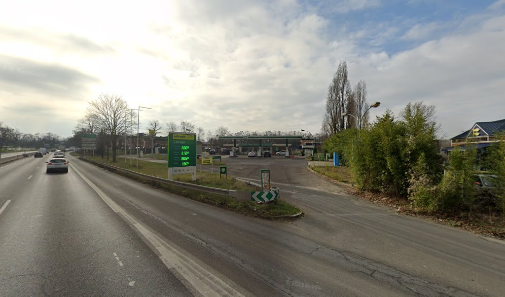 Retrouvez l&rsquo;évolution du prix du carburant mise à jour régulièrement pour la station essence Bp Eragny Les Bellevues qui se situe à l&rsquo;adresse suivante Route nationale 184 à Eragny-Sur-Oise, 95610. Vous pourrez ainsi estimer le prix d&rsquo;un plein d&rsquo;essence pour [&hellip;]
