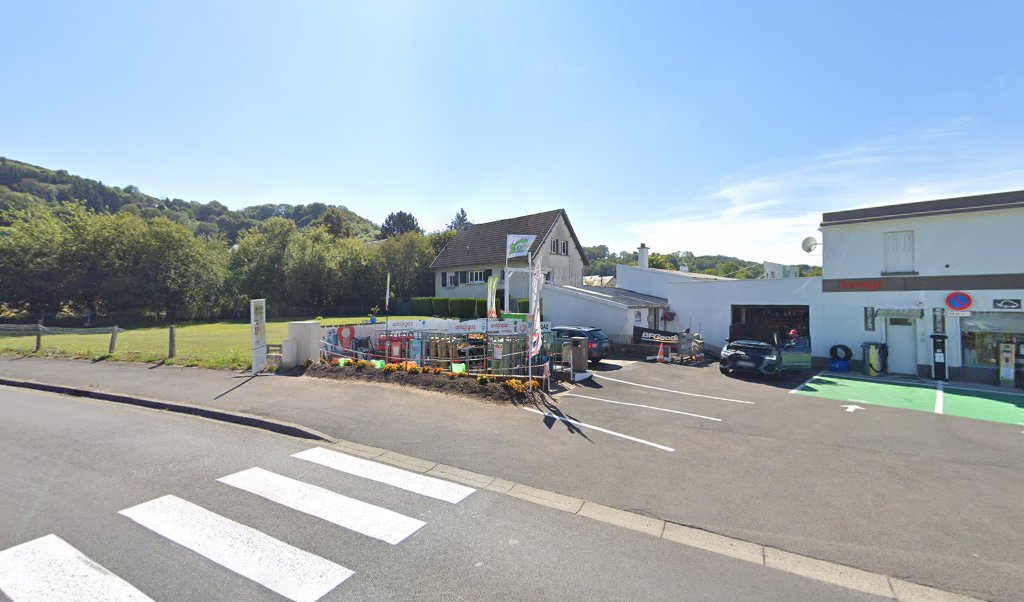 Retrouvez l&rsquo;évolution du prix du carburant mise à jour régulièrement pour la station essence Station Total Contact qui se situe à l&rsquo;adresse suivante Route de murat, station-service bar à Riom-Es-Montagnes, 15400. Vous pourrez ainsi estimer le prix d&rsquo;un plein d&rsquo;essence [&hellip;]
