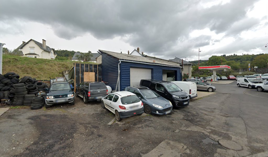 Retrouvez l&rsquo;évolution du prix du carburant mise à jour régulièrement pour la station essence Dessert qui se situe à l&rsquo;adresse suivante Route du stade à Condat, 15190. Vous pourrez ainsi estimer le prix d&rsquo;un plein d&rsquo;essence pour vos déplacements dans [&hellip;]