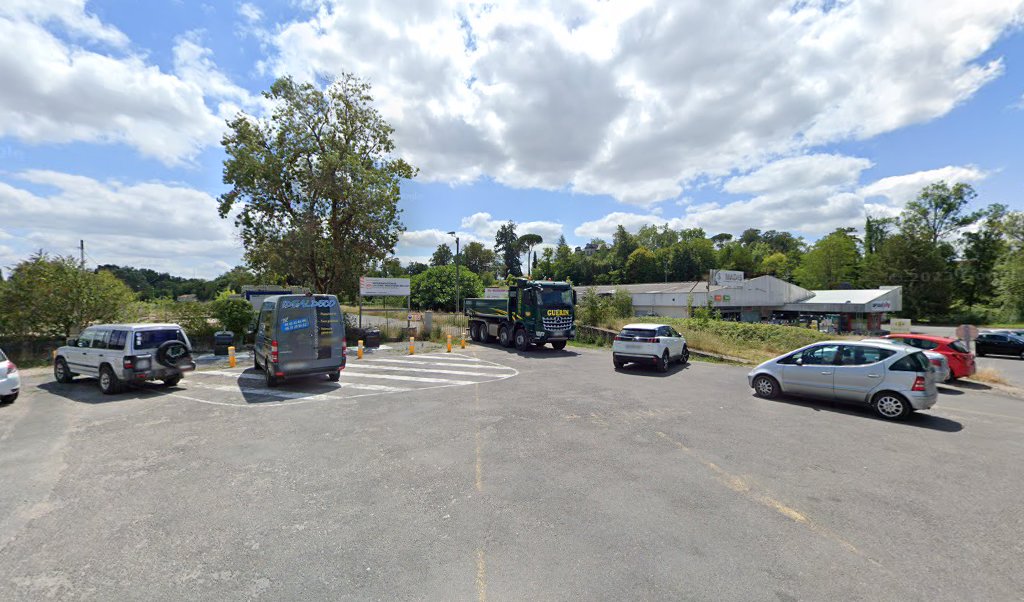 Retrouvez l&rsquo;évolution du prix du carburant mise à jour régulièrement pour la station essence Carrefour Contact – Sa Helacas qui se situe à l&rsquo;adresse suivante Place de la gare – 3 bld gambetta à Châteauneuf-Sur-Charente, 16120. Vous pourrez ainsi estimer [&hellip;]
